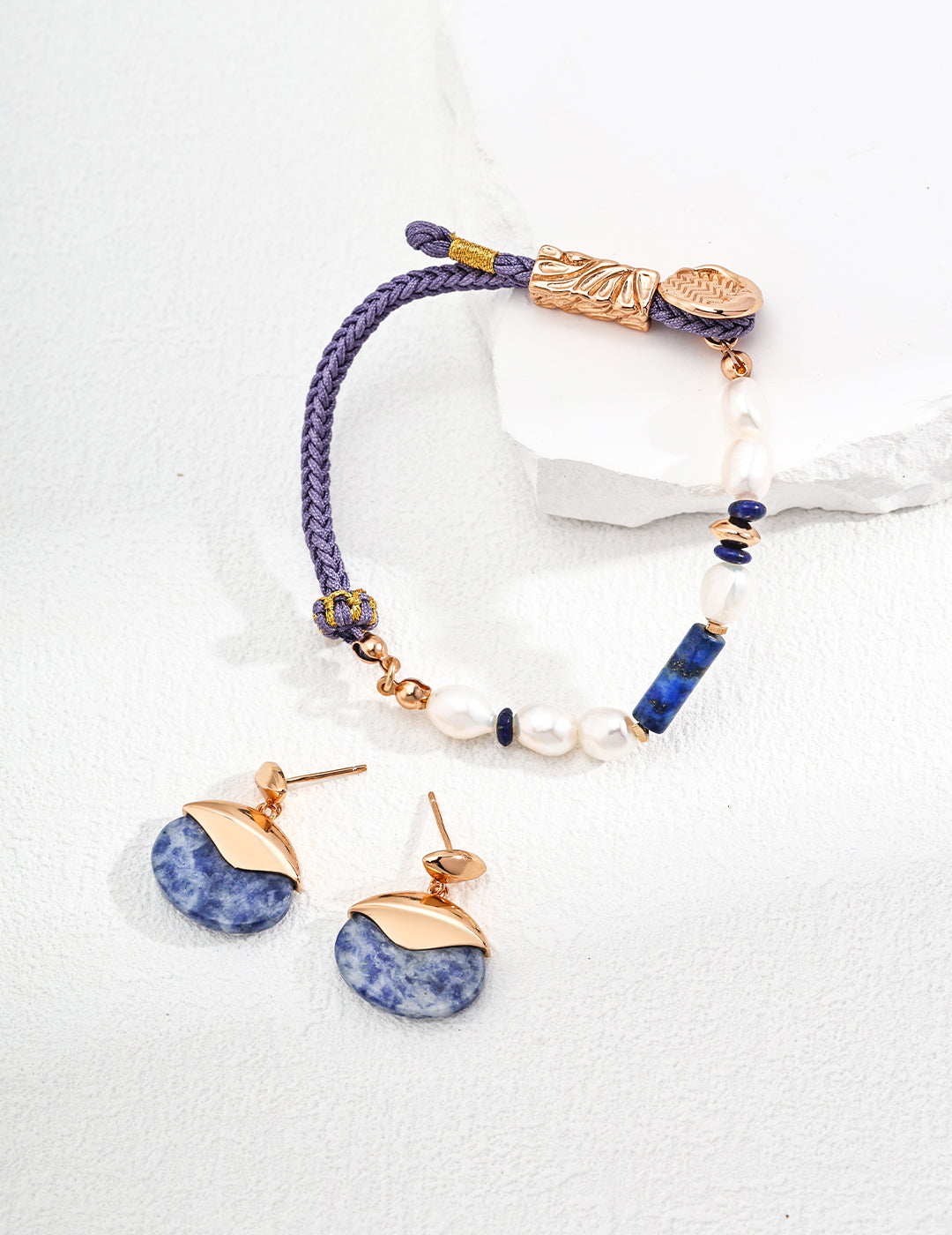 Elegante Ohrringe aus 925er Silber mit Blauem Stein