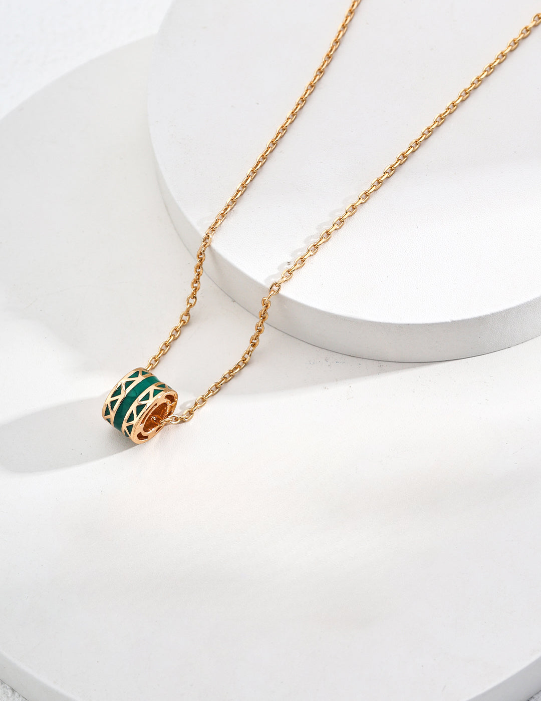 Verstellbare 925er Silber Halskette mit Emaille-Anhänger